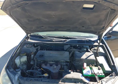 2005 Toyota Camry Le z USA, uszkodzony, nr VIN 4T1BE32K25U403984